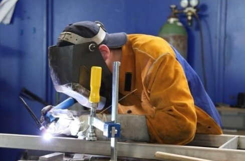 电焊培训要多少钱？